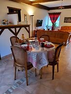 Chez Jollyjune