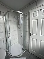 Modern 1 bed Studios for Comfy Stay in Preston
