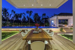5-bdr luxury villa at a villa resort