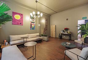 The Somos Flats Laureles