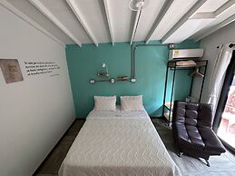 CoLink House Hotel