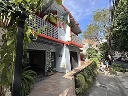 CoLink House Hotel