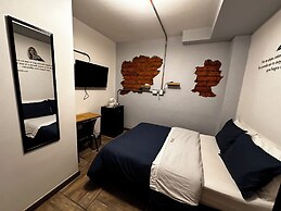 CoLink House Hotel