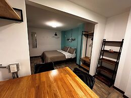 CoLink House Hotel