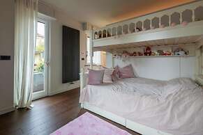 Beautiful 2-bed Apartment in Torino