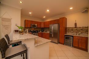 Colina 8F - 2 bdr 2 Bath