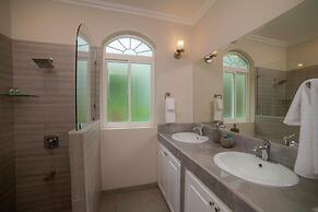 Colina 8F - 2 bdr 2 Bath