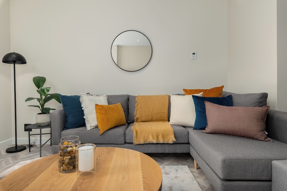 Foreshore Place 812