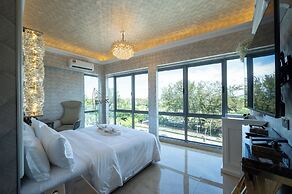 Ritz Residence @ Imago Mall Loft B