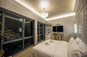 Ritz Residence @ Imago Mall Loft B