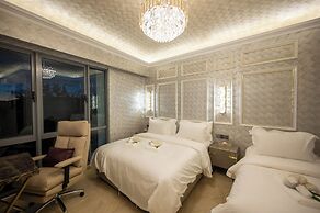Ritz Residence @ Imago Mall Loft B