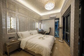 Ritz Residence @ Imago Mall Loft B