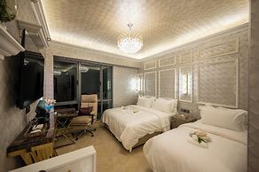 Ritz Residence @ Imago Mall Loft B