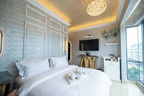 Ritz Residence @ Imago Mall Loft B