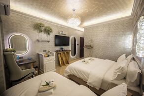 Ritz Residence @ Imago Mall Loft B