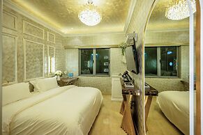 Ritz Residence @ Imago Mall Loft B