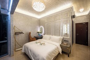 Ritz Residence @ Imago Mall Loft B