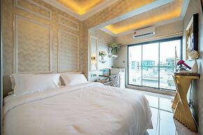 Ritz Residence @ Imago Mall Loft B