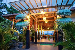 Green Coco Suite