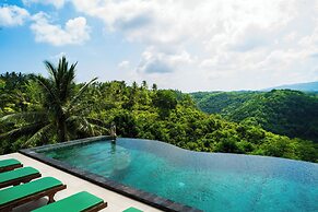 Green Coco Suite