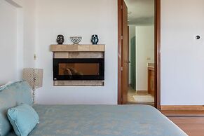 Hidden Gem Villa With Serene Beach Pool Access