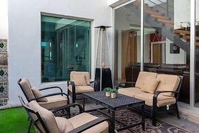 Hidden Gem Villa With Serene Beach Pool Access