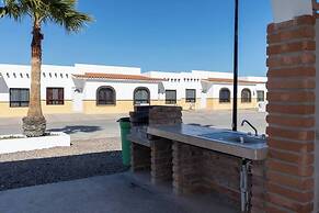 Mexican Ambience Townhome With Pool 1