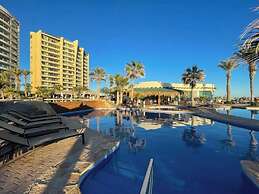 Quiet Beachfront Condo With Pools Private Beach