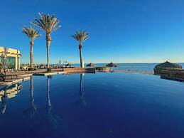Quiet Beachfront Condo With Pools Private Beach