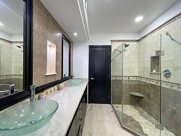 Find Peace at a Modern Ground Floor Condo