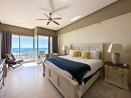 Renovated Beachfront Condo With Private Beach