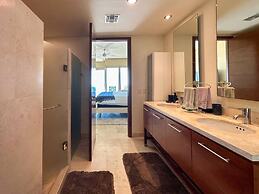 Renovated Beachfront Condo With Private Beach