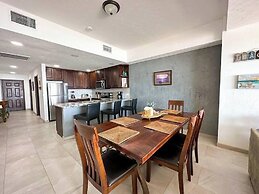 Family Friendly Condo With Oceanfront Views