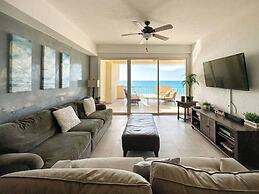 Family Friendly Condo With Oceanfront Views