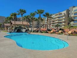Modern Ocean View Condo With Pools Gym