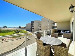 Modern Ocean View Condo With Pools Gym