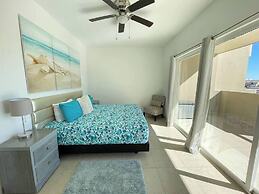 Modern Ocean View Condo With Pools Gym
