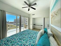 Modern Ocean View Condo With Pools Gym