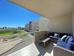 Modern Ocean View Condo With Pools Gym
