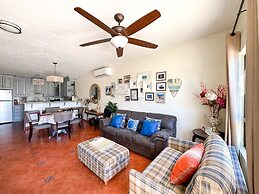 Mexican Ambience Townhome With Pool 2