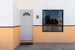 Mexican Ambience Townhome With Pool 2