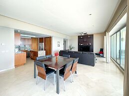 Breathtaking Luxury Oceanfront Condo