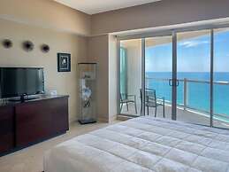 Breathtaking Luxury Oceanfront Condo