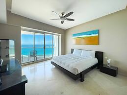Breathtaking Luxury Oceanfront Condo
