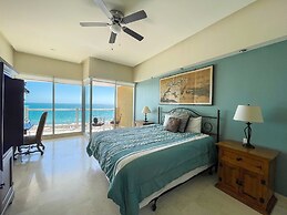 Hidden Gem Condo With Pools Private Beach