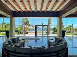 Hidden Gem Condo With Pools Private Beach