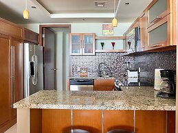 Hidden Gem Condo With Pools Private Beach