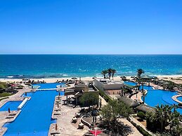 Hidden Gem Condo With Pools Private Beach