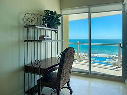 Hidden Gem Condo With Pools Private Beach