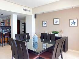 Stylish Condo With Serene Beach Infinity Pool